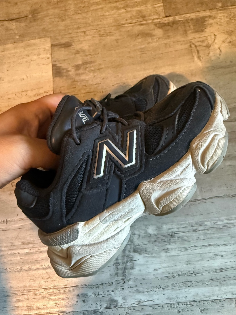 New balance 9060 toddler 7C